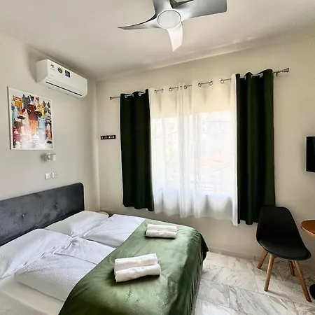 Lägenhet Smart Comfort Roomn2 With Private Bathroom In Location 250m *