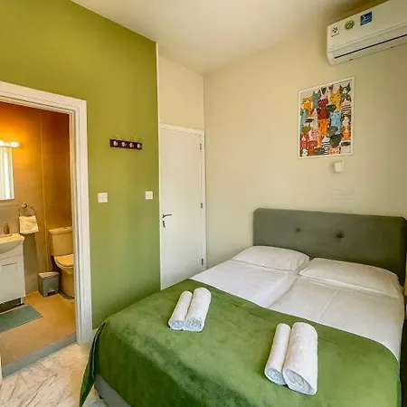 Smart Comfort Roomn2 With Private Bathroom In Location 250m *