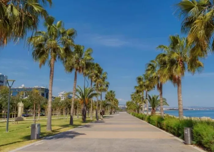 Smart Comfort Roomn2 With Private Bathroom In Location 250m