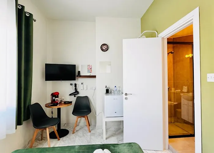 Smart Comfort Roomn2 With Private Bathroom In Location 250m * 레메소스