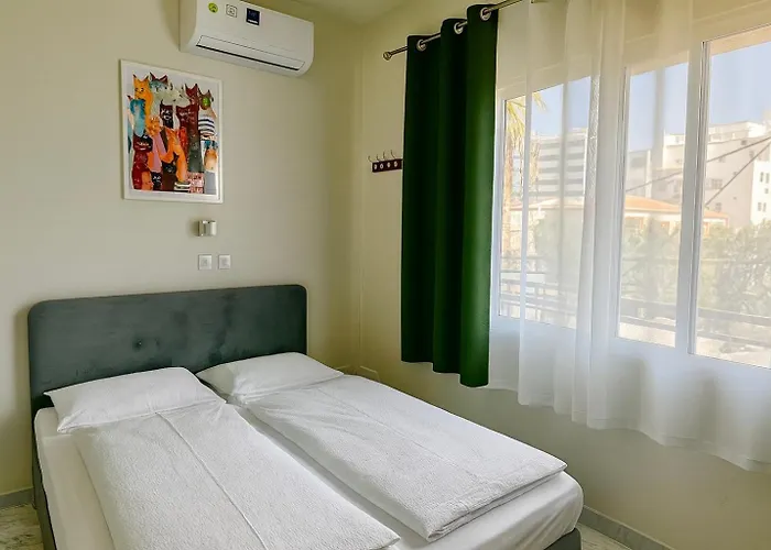 Smart Comfort Roomn2 With Private Bathroom In Location 250m Limisso