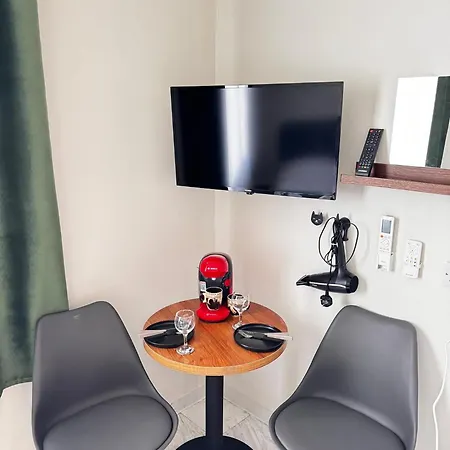 公寓 Smart Comfort Roomn2 With Private Bathroom In Location 250m *